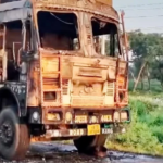 दुर्गा प्रसाईका समर्थकले झापामा जलाए तीन वटा ट्रक