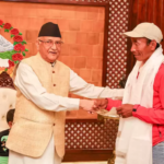 प्रधानमन्त्री ओलीसँग प्रकाशको भेट