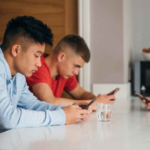 सरकारले अष्ट्रेलियामा सामाजिक सञ्जालको लागि १६ वर्ष न्यूनतम उमेर निर्धारण गर्ने तयारी गरेको छ