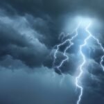 मानिस माथि चट्याङ परे के हुन्छ ? शरीरमा कस्तो असर पर्छ ?