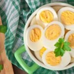 अण्डाको सेतो वा पूरै भाग ? कोलेस्ट्रोल भएकाहरुलाई कुन बढी फाइदाजनक ?