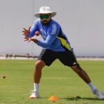रोहित शर्मा आईपीएलमा ३०० छक्का प्रहार गर्ने पहिलो भारतीय
