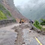 बाढीले डाइभर्सन बगाएपछि नारायणगढ–बुटवल सडक पूर्ण रूपमा बन्द