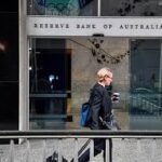 ANZ ले ब्याजदर बढायो, NAB ले घटायो — RBA बैठकअघि बैंकहरूको छुट्टै रणनीति